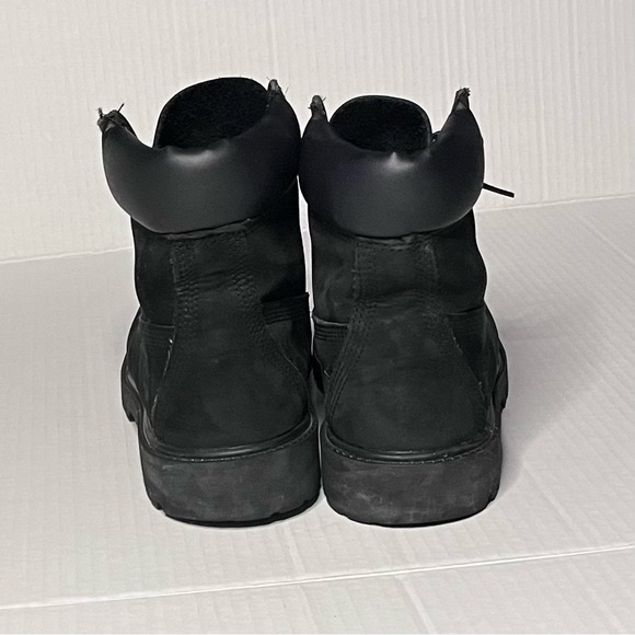 Timberland Classic 6” Premium Boots - Picture 4 of 12